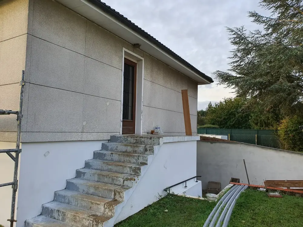 Isolation extérieure et pose de menuiserie à Mesnil-sur-l'Estrée (8)