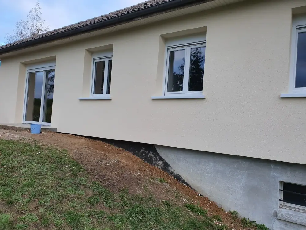 Isolation extérieure et pose de menuiserie à Mesnil-sur-l'Estrée (1)
