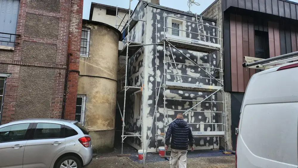 Isolation extérieure d'un immeuble à Dreux (2)